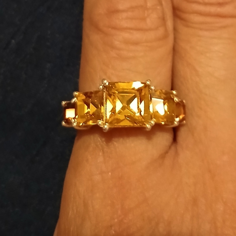 Elegant square Citrine stones cocktail ring with Square Gemstones size 7/8 - Picture 4 of 12